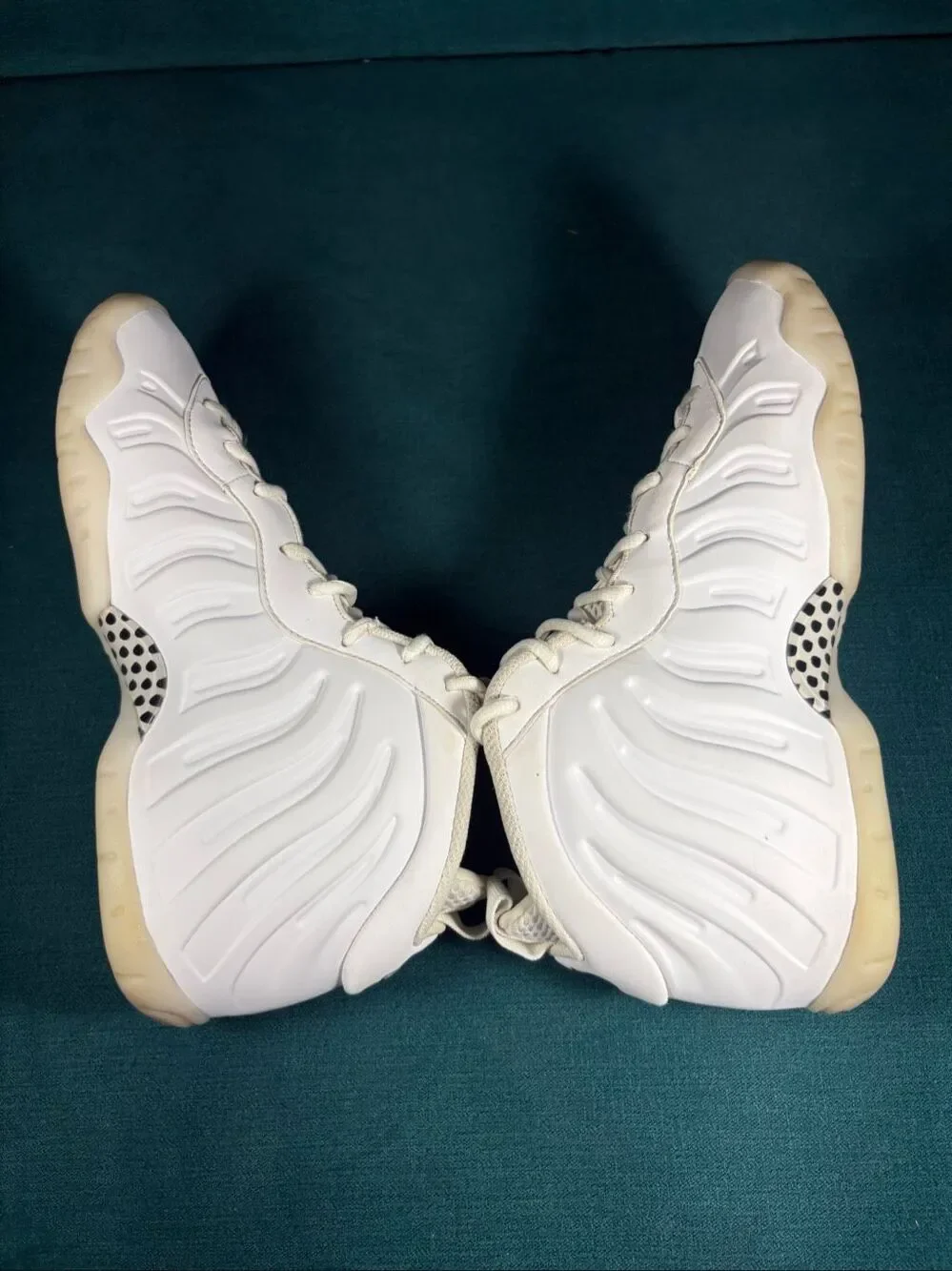 Nike Little Posite One GS Triple White Youth Size 7Y Women's 8.5 HQ1959-100